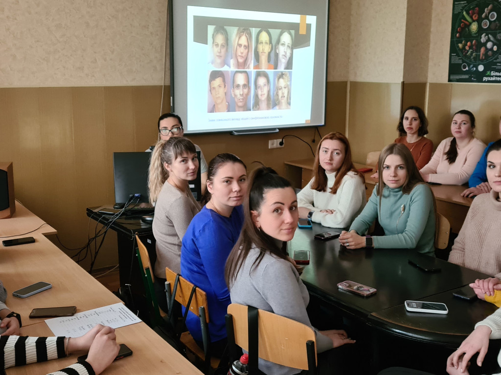 Проблеми наркоманії серед молоді та спосіб її профілактики. Наркотичні речовини, їх вплив на організм людини. Методи боротьби із наркотичною залежністю