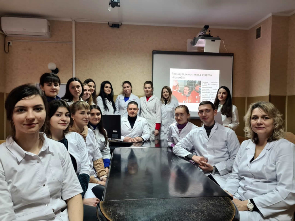 25 років від дня польоту першого космонавта незалежної України Леоніда Каденюка у космос